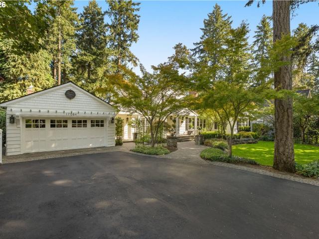 House for sale in Bryant, Lake Oswego