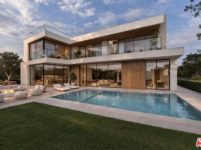 House for sale in Pacific Palisades, Los Angeles