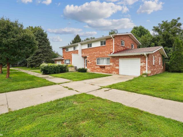 House for sale in Burlington, Iowa