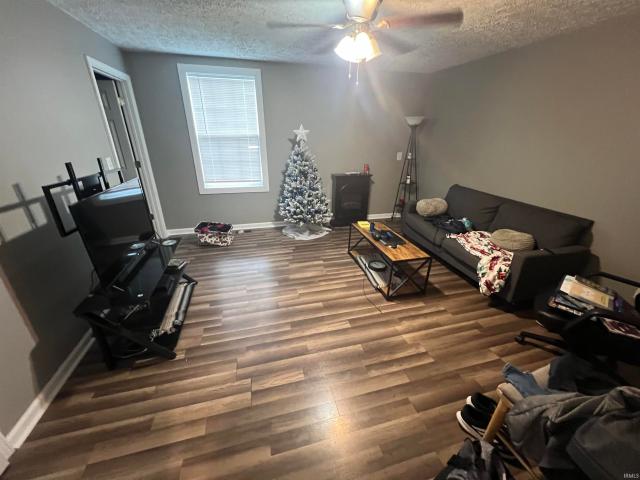 House for sale in Bedford, Indiana