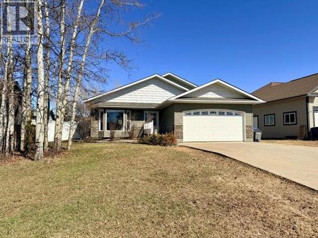 House for sale in Dawson Creek, British Columbia