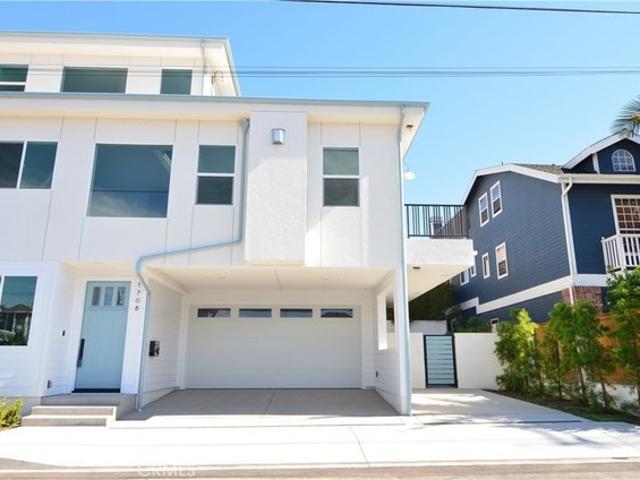 Townhouse for sale in Redondo Beach, California