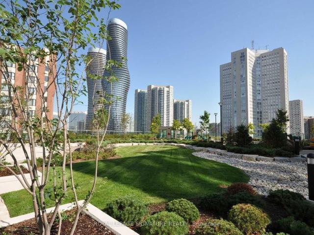 Condo for rent in Toronto, Golden Horseshoe