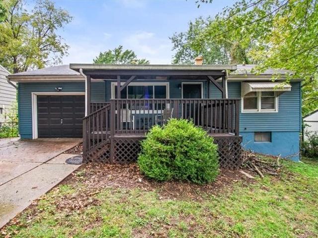 House for sale in Independence, Jackson County