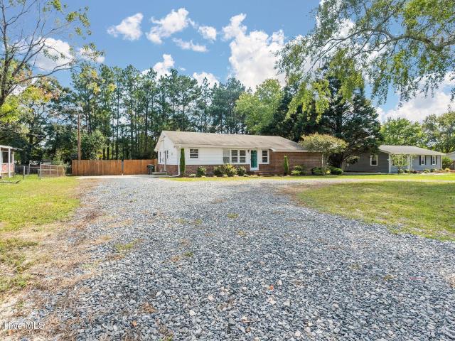 House for sale in Aberdeen, North Carolina