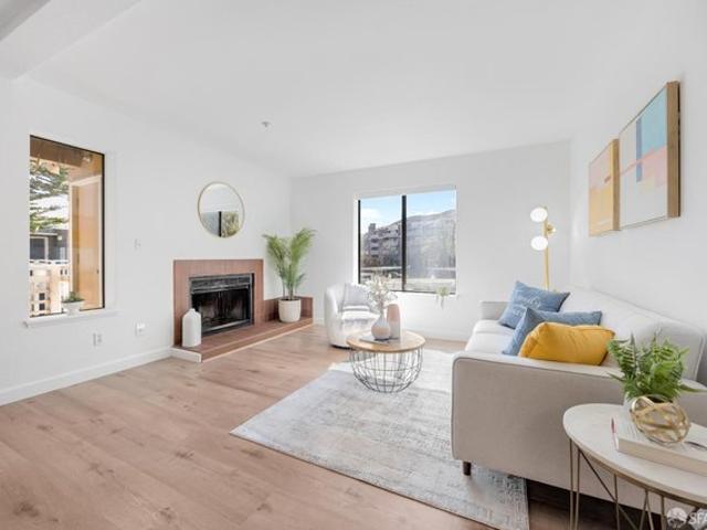 Condo for sale in San Mateo, California