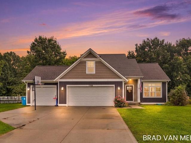House for sale in Allegan, Allegan County