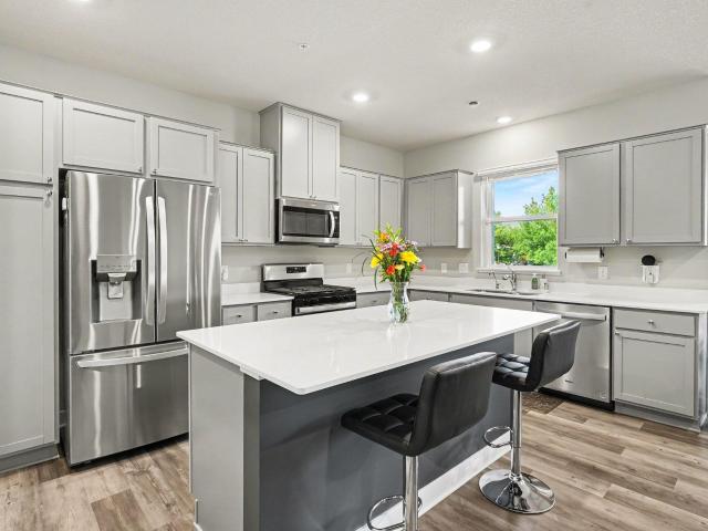 Townhouse for sale in Lakeville, Minnesota