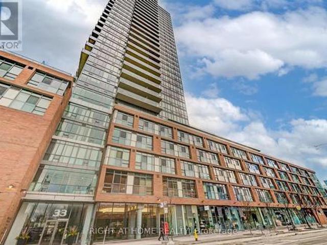 Property for rent in Toronto Centre, Toronto