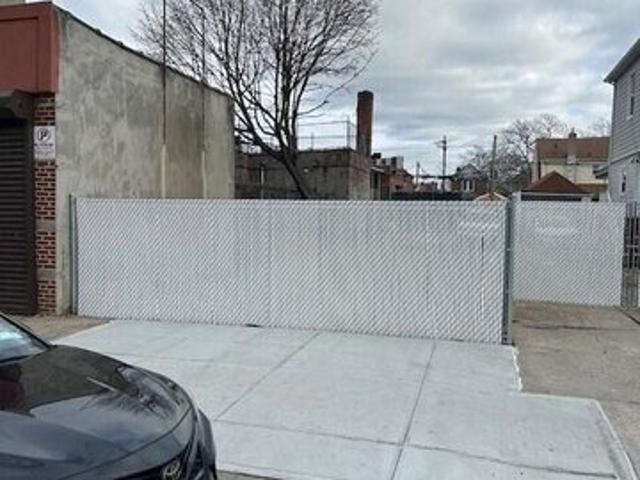 Land for sale in Arverne, New York