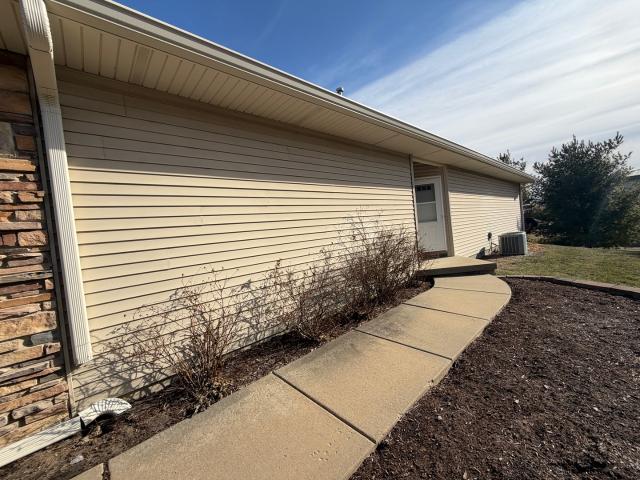 Condo for sale in Mahomet, Illinois
