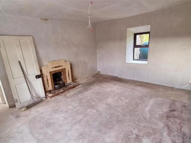 Detached House for sale in Lecarrow, Connacht