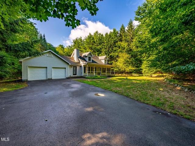 House for sale in Saratoga, New York