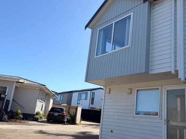 House for rent in Penrose, Oroua County