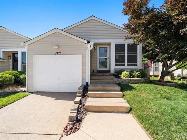 Condo for sale in Ballwin, Missouri