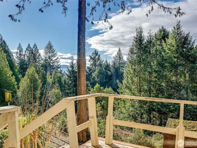 House for sale in Brinnon, Washington