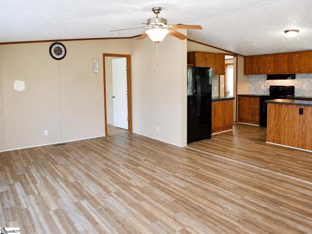 House for sale in Campobello, South Carolina