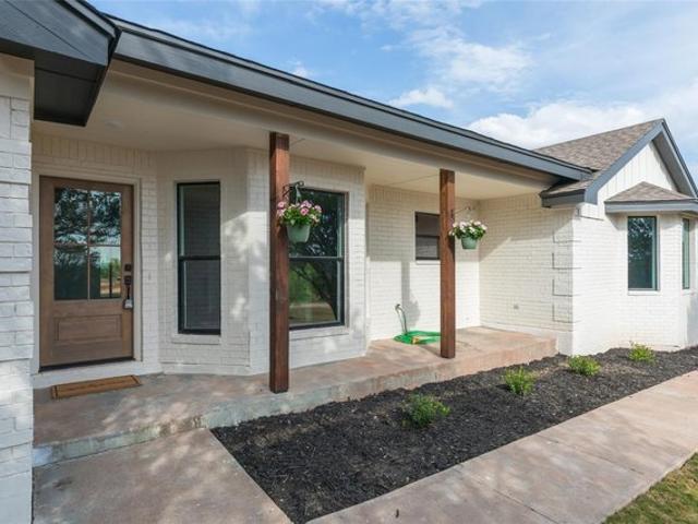 House for sale in Taylor, Texas