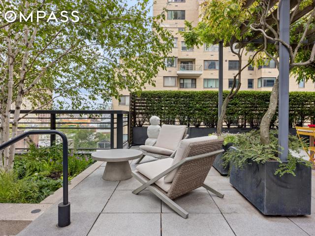 Condo for sale in Arverne, New York