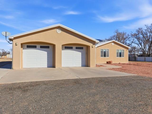 House for sale in Bosque Farms, New Mexico