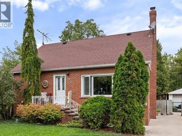 House for sale in Amherstburg, Ontario