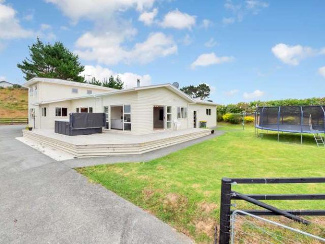 Property for sale in Kaukapakapa