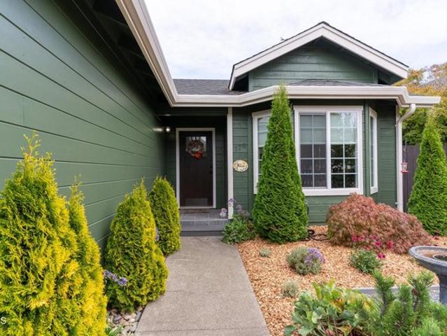 House for sale in Fort Bragg, California