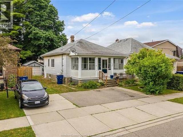 House for sale in Chatham–kent, Ontario