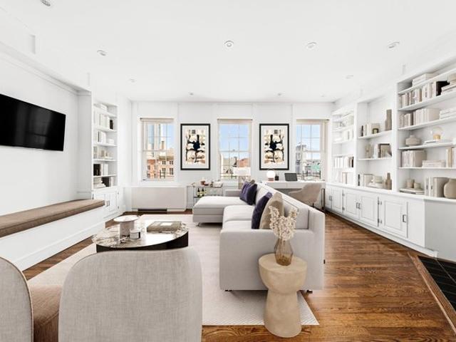 Condo for sale in Arverne, New York