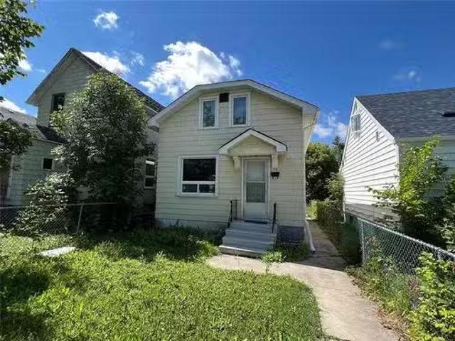 House for sale in East St. Paul, Manitoba