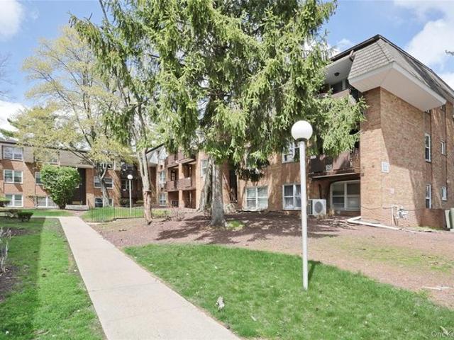 Condo for sale in Rockland, New York