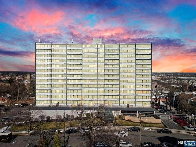Condo for sale in Passaic, New Jersey