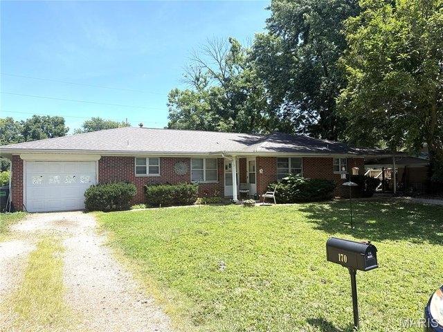 House for sale in Belleville, Illinois