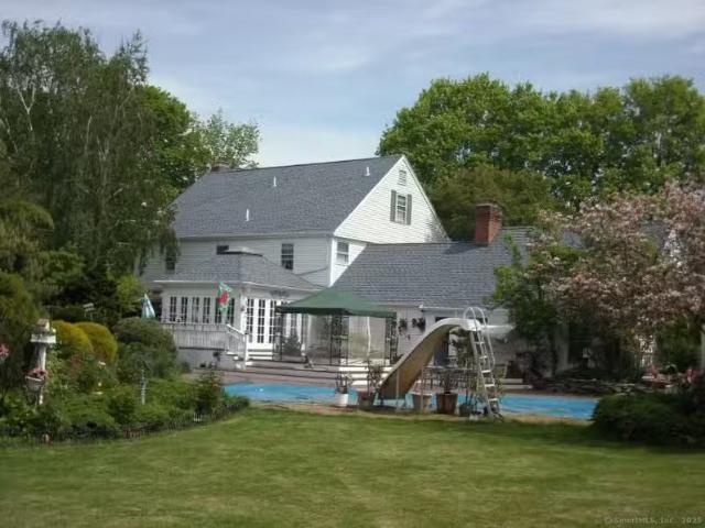 House for rent in Branford