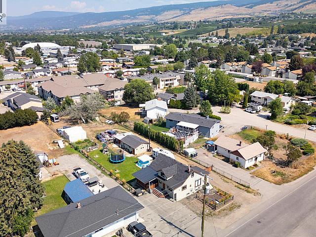 House for sale in Winfield, British Columbia