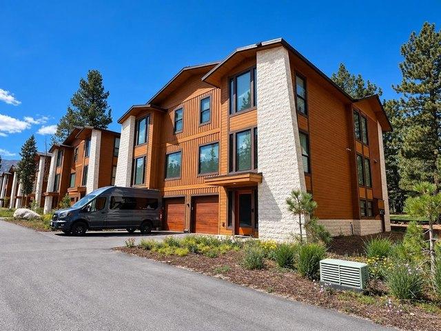 Townhouse for sale in Mammoth Lakes, California