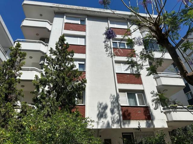 Bahçelievler Mahallesi, Karşıyaka içerisinde satılık mülk