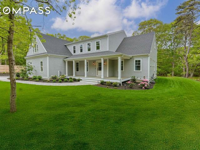 House for sale in Dennis