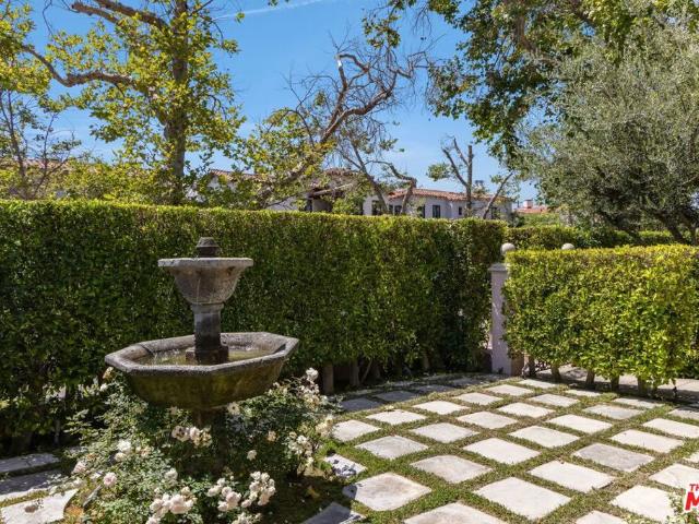 House for sale in Canoga Park, California
