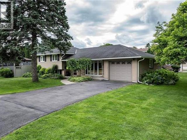 House for sale in Ancaster, Ontario