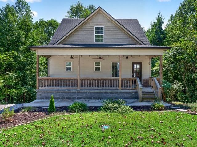 House for sale in Smithville, Middle Tennessee