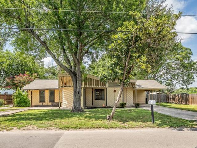 House for sale in Leesville, Texas