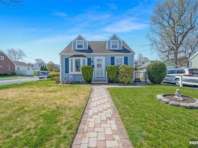 House for sale in Maywood, New Jersey