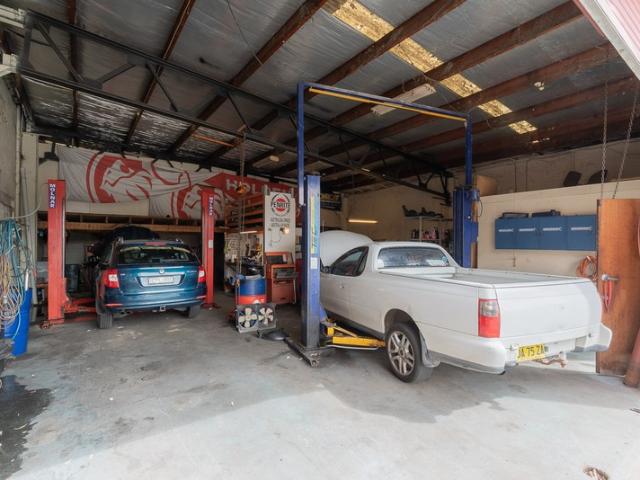 Warehouse for sale in Gosford, New South Wales