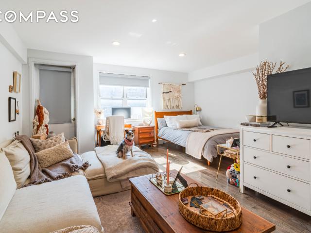 Condo for sale in Arverne, New York