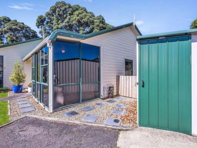 Apartment for sale in Hillsborough, Taranaki