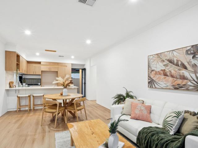 Villa for sale in Carlisle, Western Australia