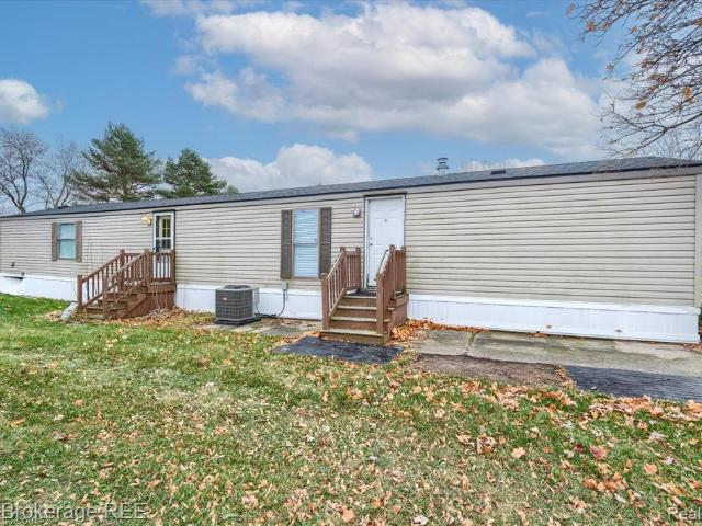 House for sale in Davisburg, Michigan