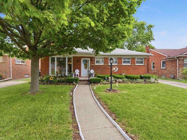 House for sale in Eastpointe, Michigan
