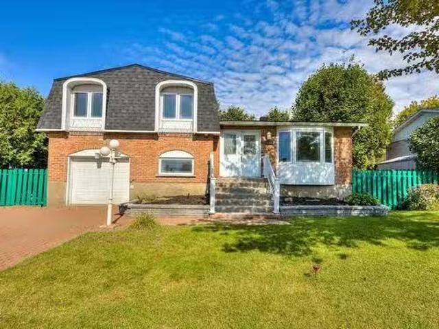 House for sale in Kirkland